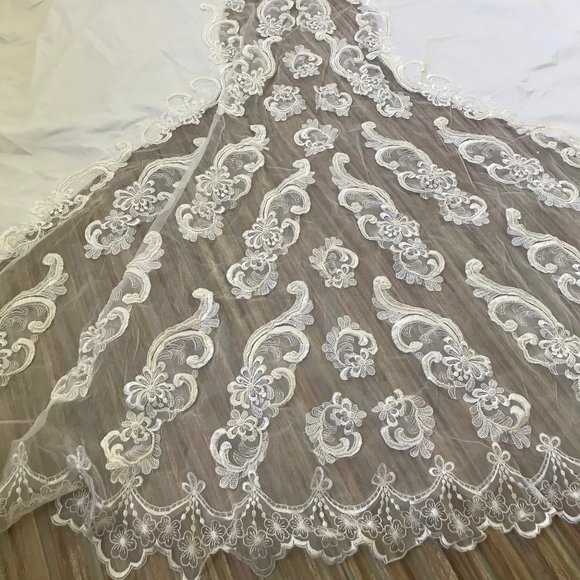 Unworn MAKE OFFER! Satin Beaded Wedding Gown Cathedral Length Train Lace Sleeve - Picture 10 of 13